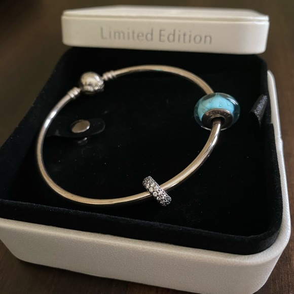 Pandora Jewelry - Pandora bracelet never worn